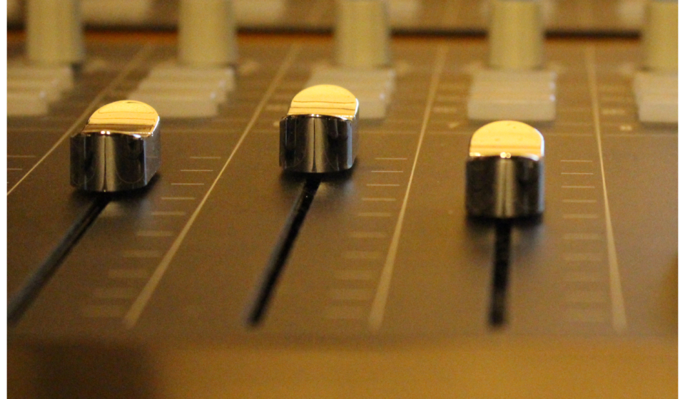 Session de mixage audio au studio Medusa Prod à Marseille